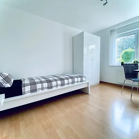 Auszeit Apartment Seeperle: Lakeside Retreat with Sunny Terrace Friedrichshafen Exterior photo