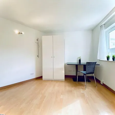 Auszeit Apartment Seeperle: Lakeside Retreat with Sunny Terrace Friedrichshafen Exterior photo
