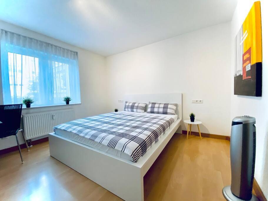 Apartment Auszeit Seeperle: Lakeside Retreat With Sunny Terrace *