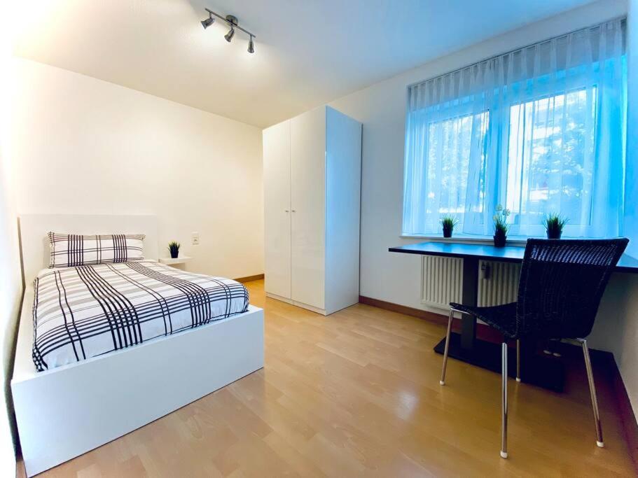 Apartment Auszeit Seeperle: Lakeside Retreat With Sunny Terrace Friedrichshafen